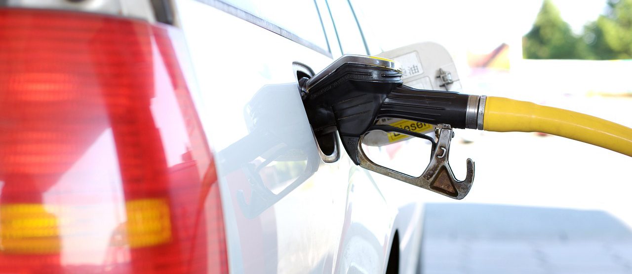 Can using gas pump